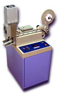 Ultrasonic label cutting machine